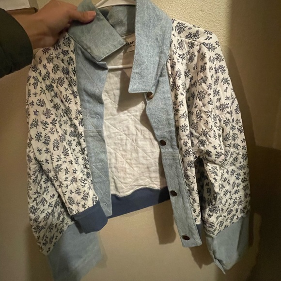 Floral Light Denim Jacket - Picture 6 of 6